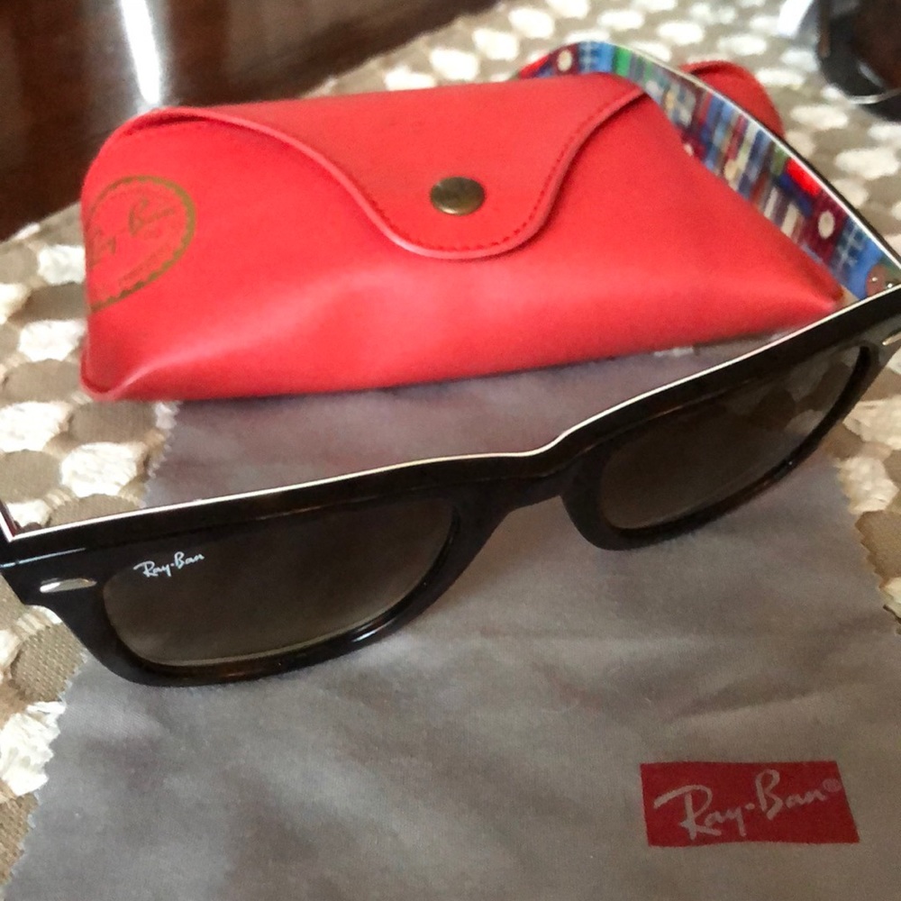Ray-Ban Graffiti Series Sunglasses RARE